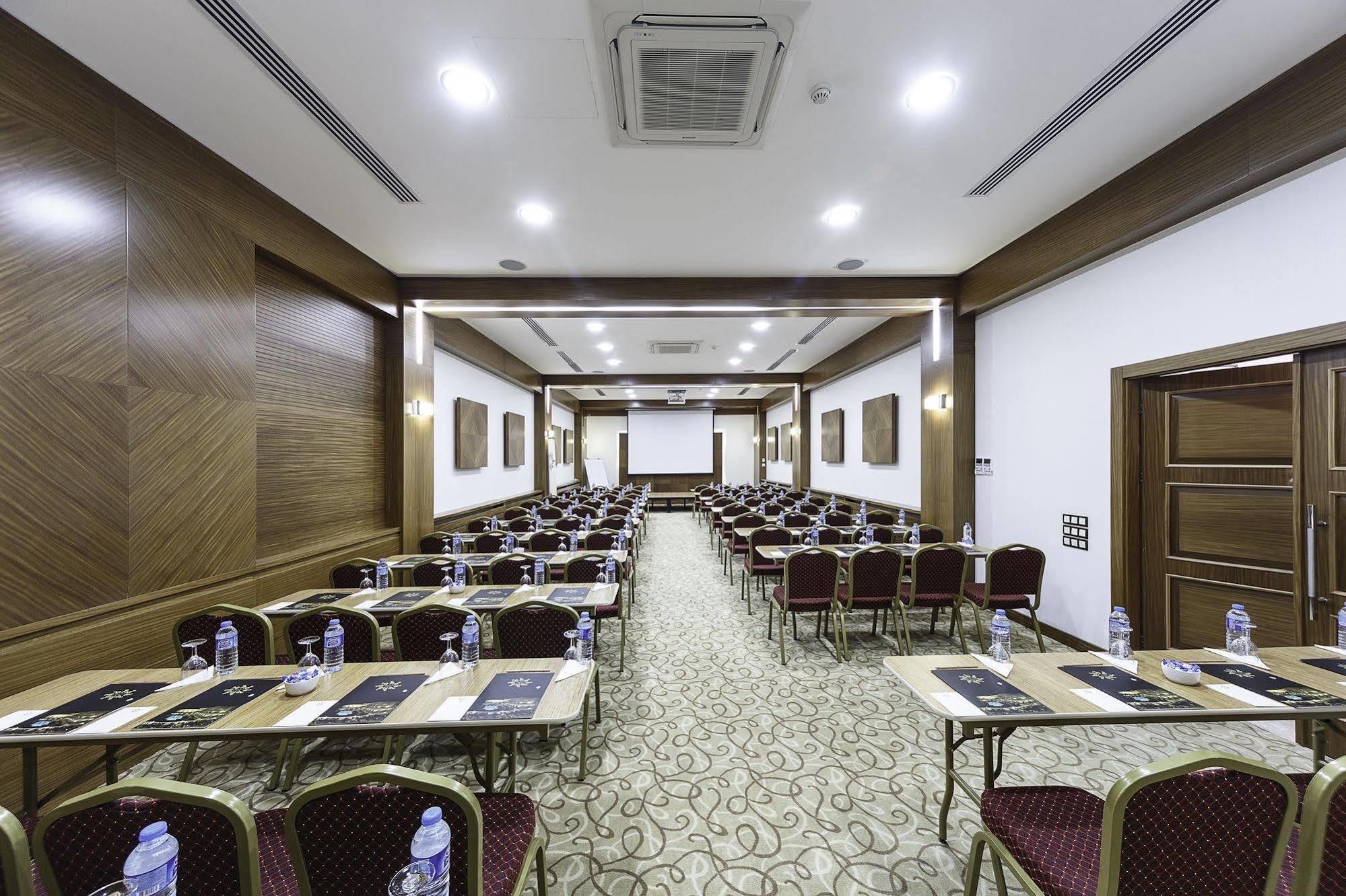 Dilek Kaya Hotel Ürgüp Buitenkant foto